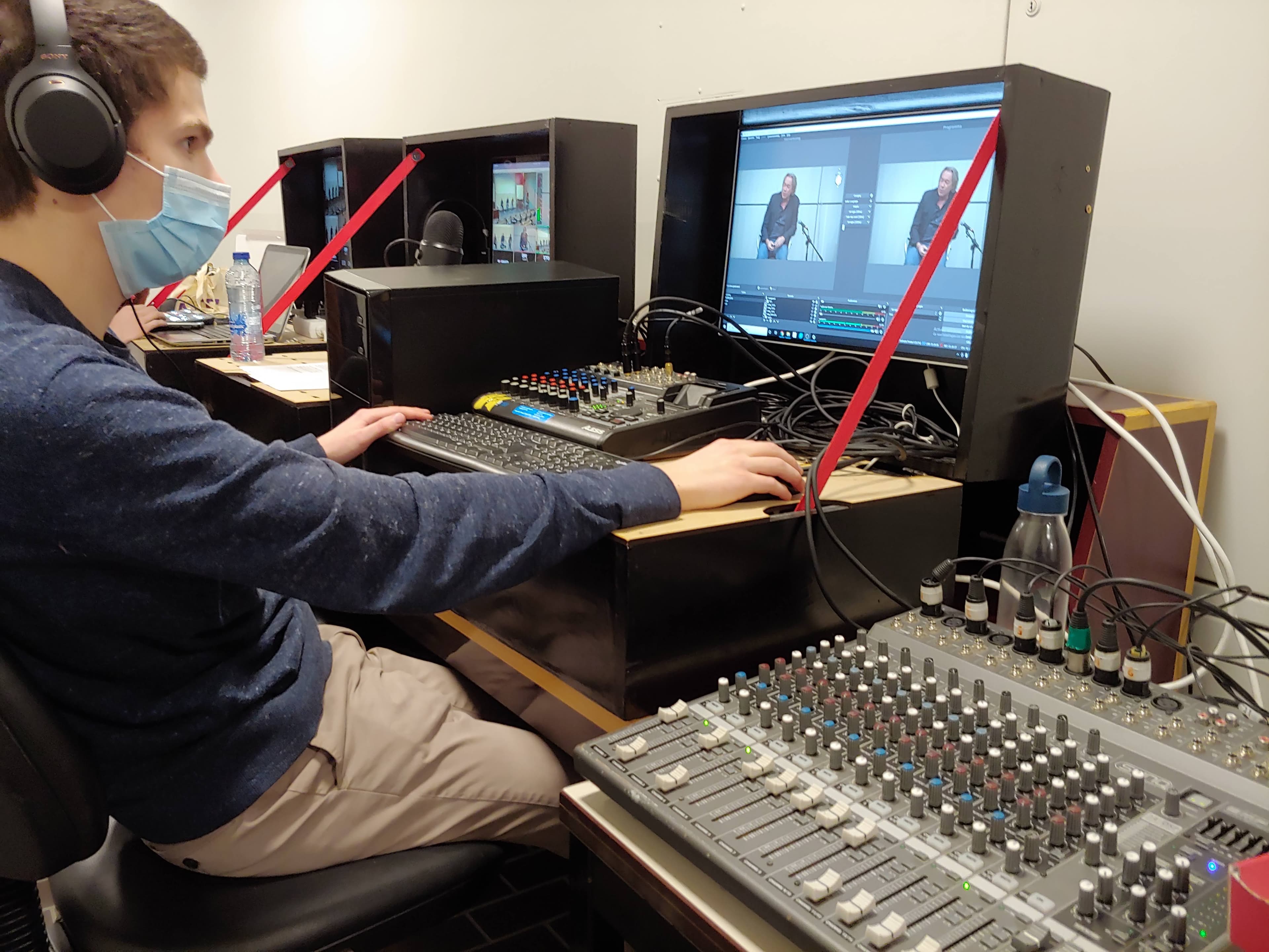 Operating video and audio equipment during a Broadkastr livestream