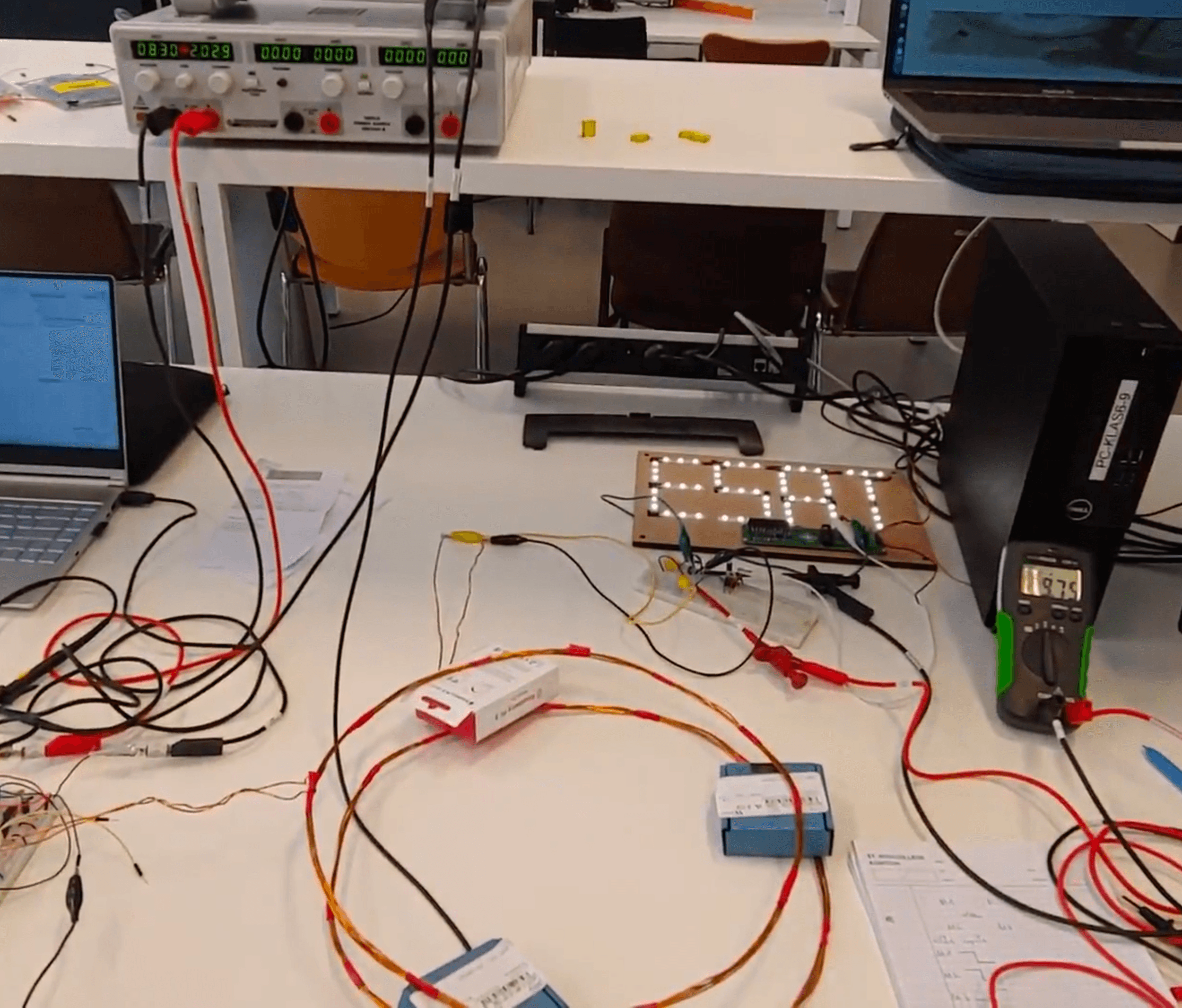 Bench setup used to test the wireless charging loop